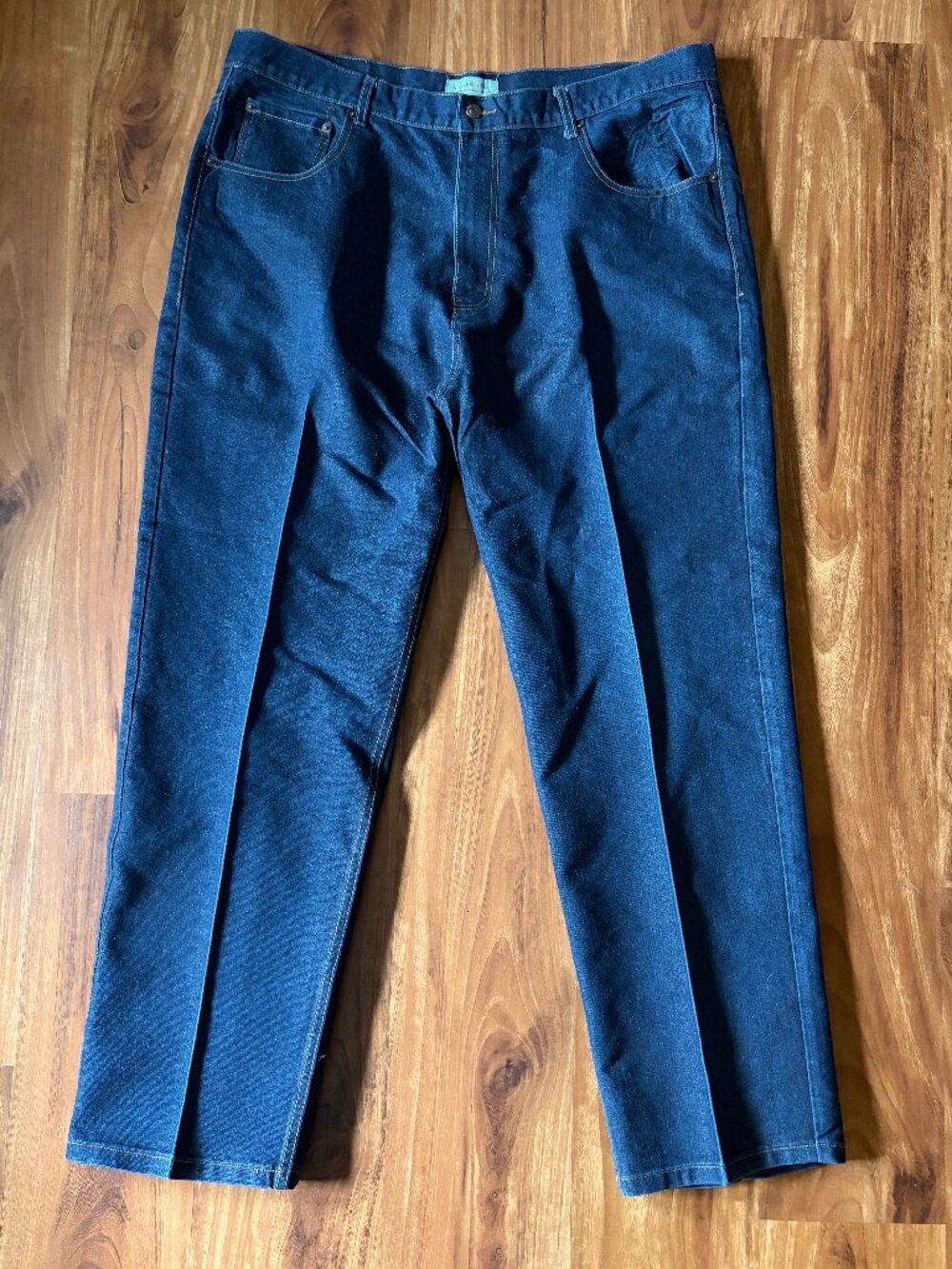 Beyond the Limit men's jeans straight leg tagged 44/33 -- SEE DESCRIPTION!